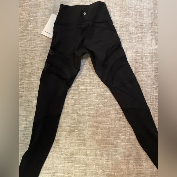 Wunder Under HR Tight *MESH woman’s 6 - Picture 3 of 4